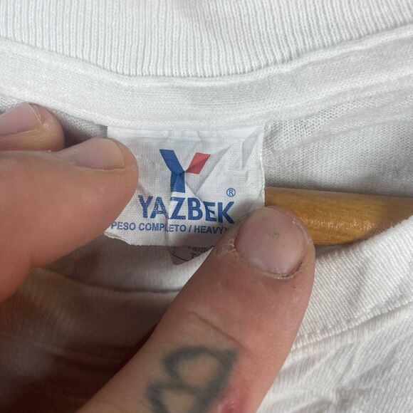 ￼ Florida International University Panther Pullover Yazbek T-Shirt XL White Vtg - Picture 4 of 7